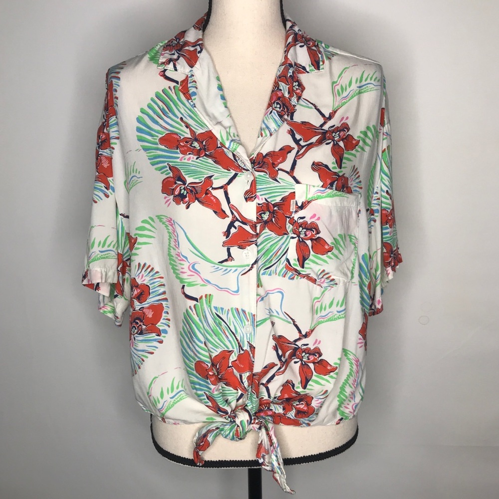 Levi’s White Floral Button Down